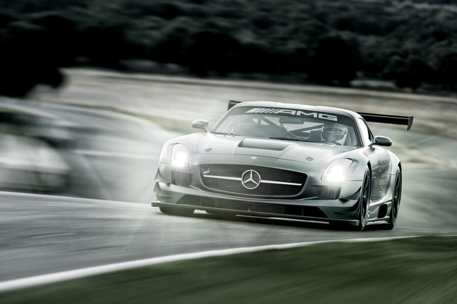  Mercedes-Benz SLS AMG GT3 45th Anniversary 2012 года  (фото 16 из 30)